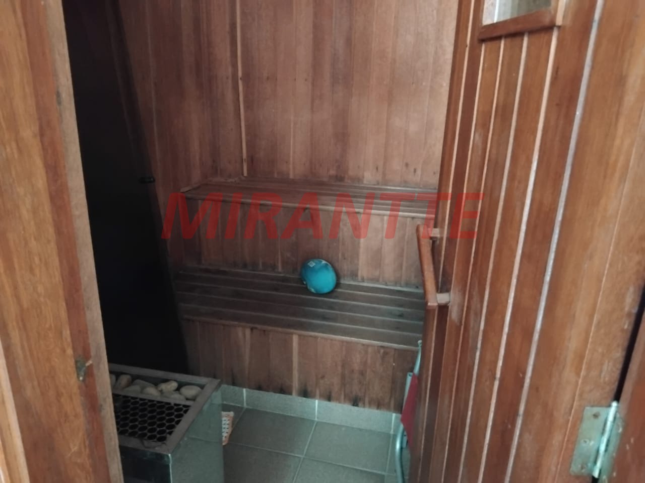 Casa terrea de 500m² com 3 quartos em Vil Galvão