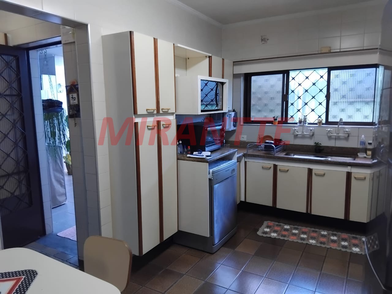 Casa terrea de 500m² com 3 quartos em Vil Galvão