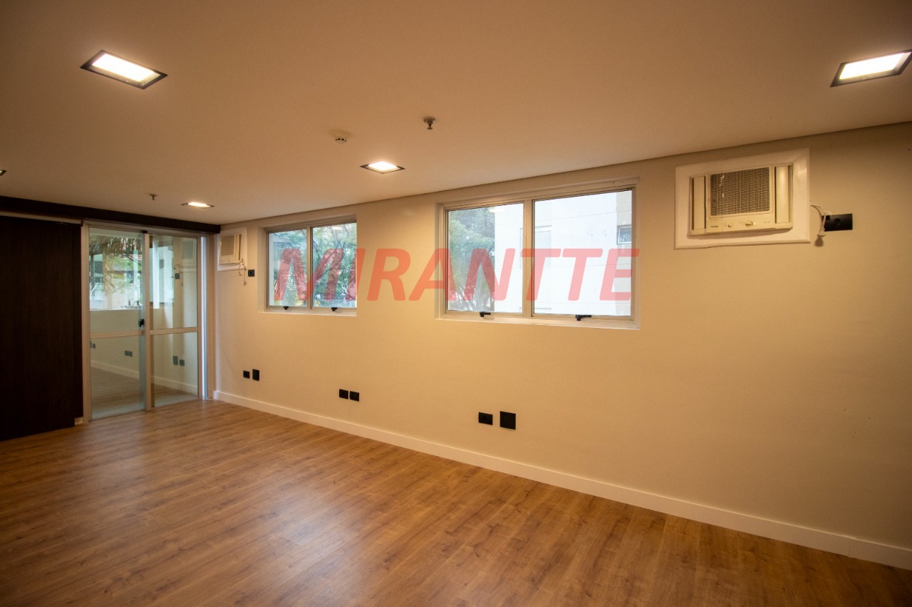 Comercial de 103m² em Casa Verde