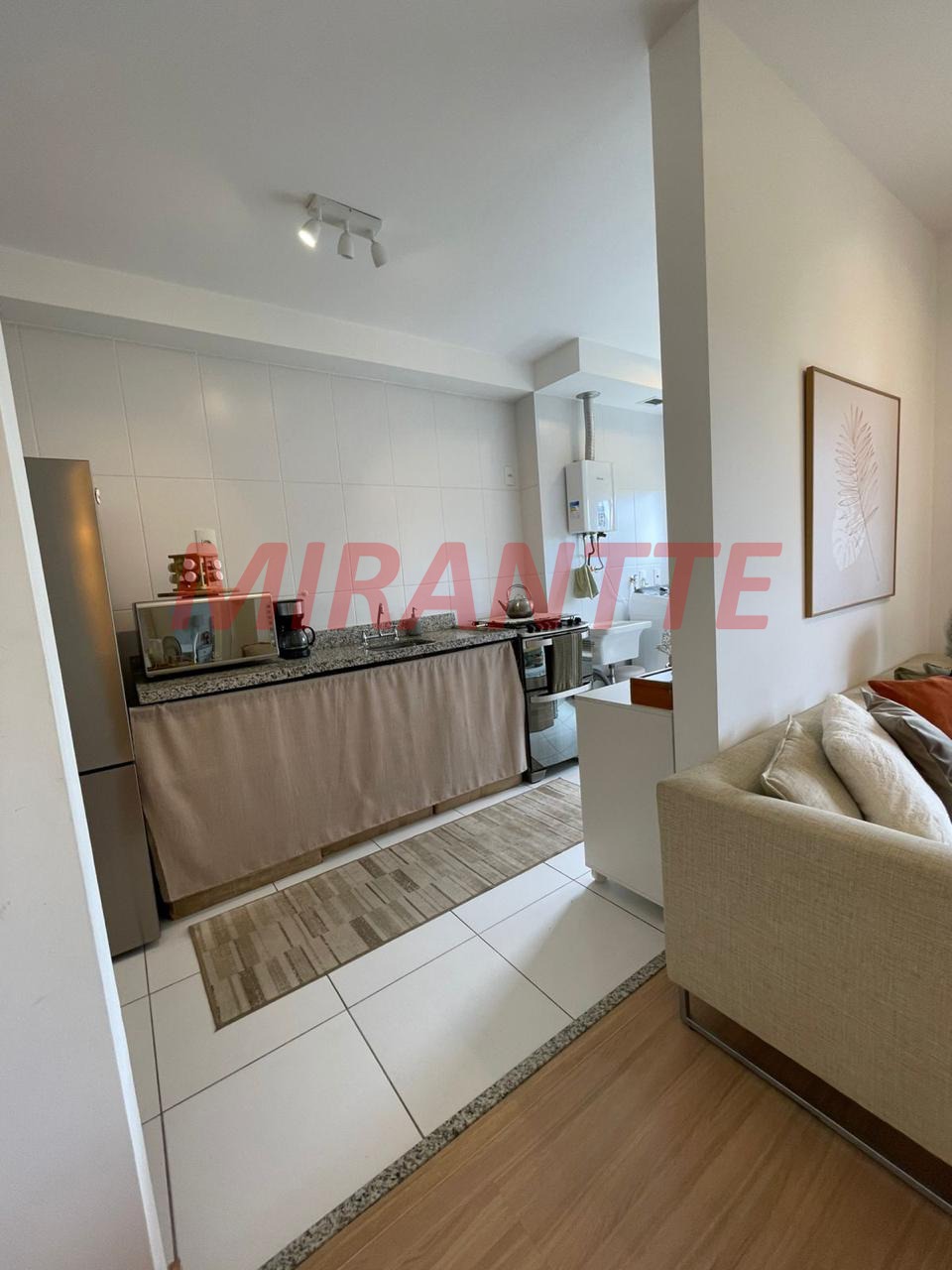 Apartamento de 60m² com 2 quartos em Jardim Tupanci