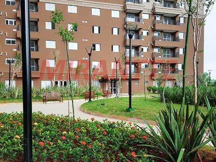 Apartamento de 60m² com 2 quartos em Jardim Tupanci