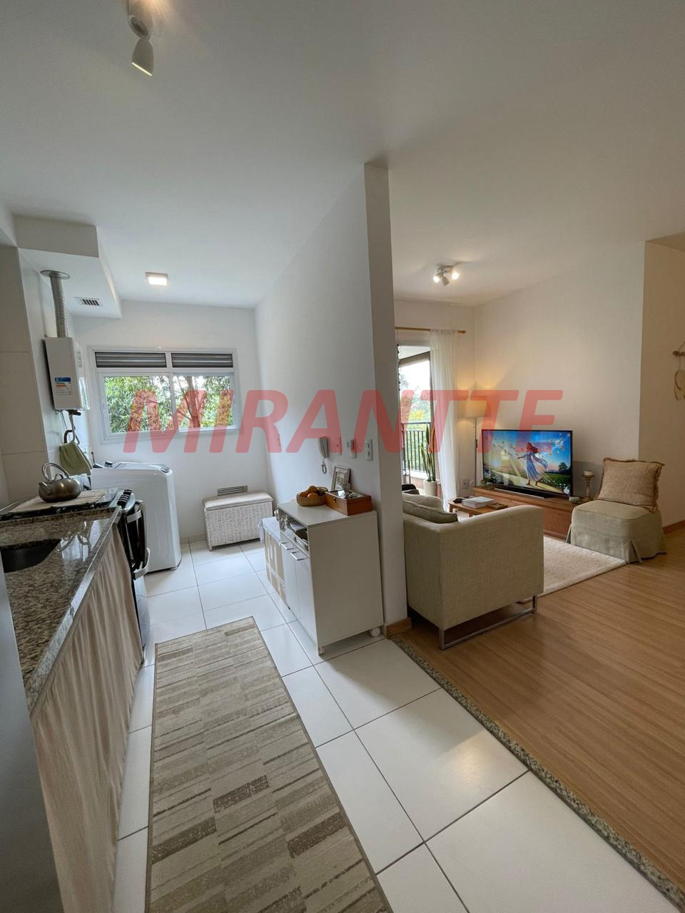 Apartamento de 60m² com 2 quartos em Jardim Tupanci