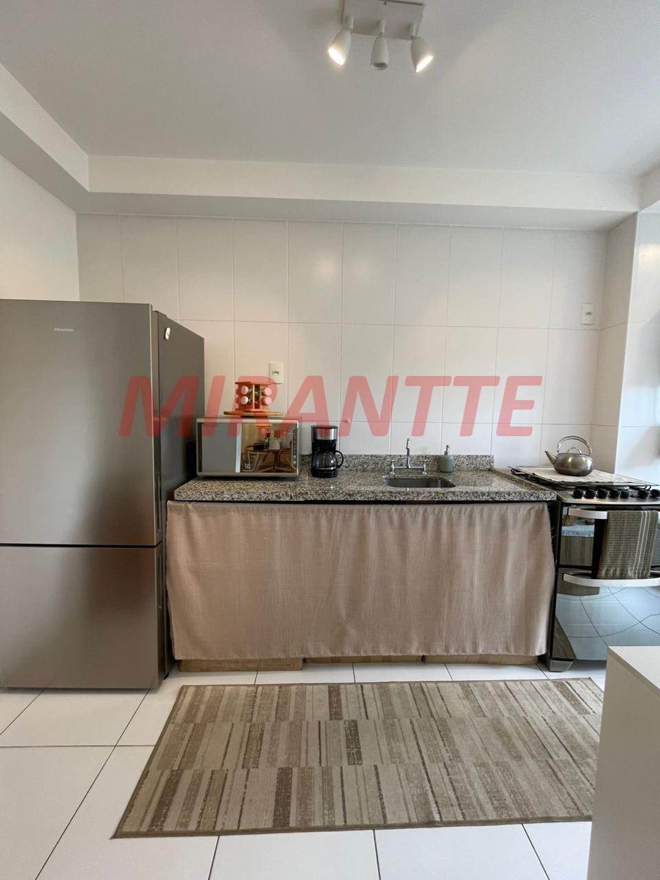 Apartamento de 60m² com 2 quartos em Jardim Tupanci