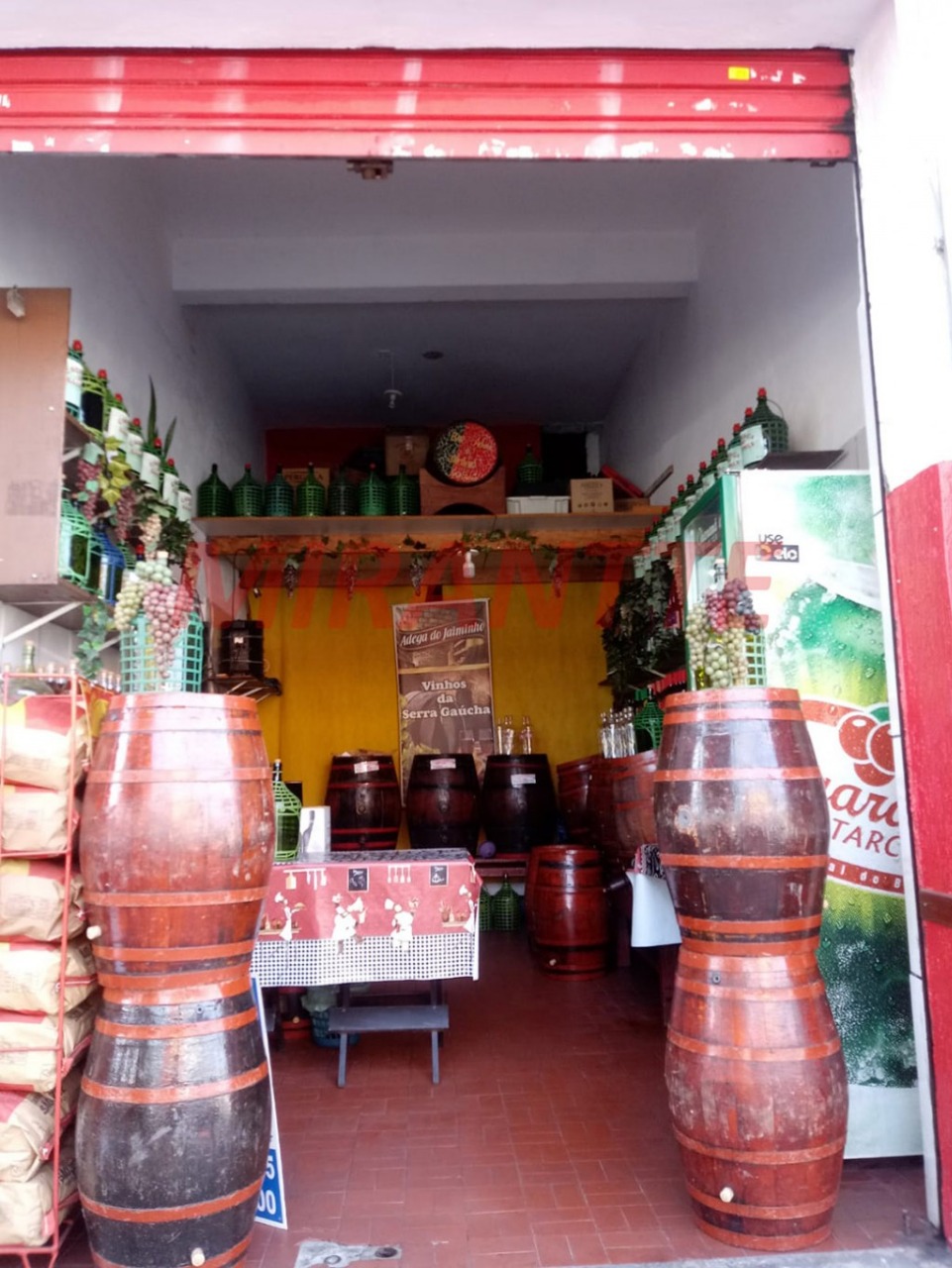 Comercial de 318m² em Imirim