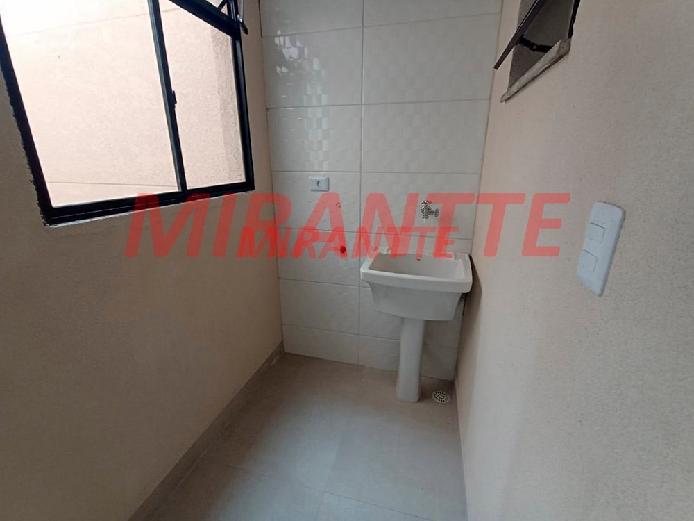 Apartamento de 42m² com 2 quartos em Vila Gustavo