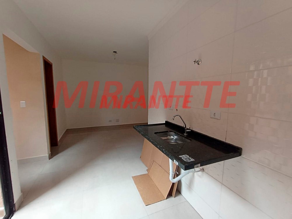 Apartamento de 42m² com 2 quartos em Vila Gustavo