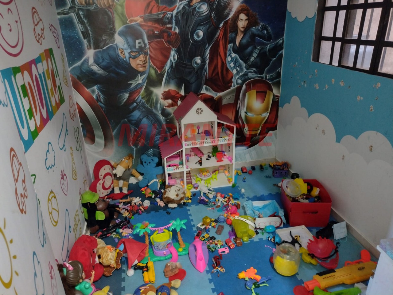 Sobrado de 220m² com 3 quartos em Jardim Brasil (Zona Norte)
