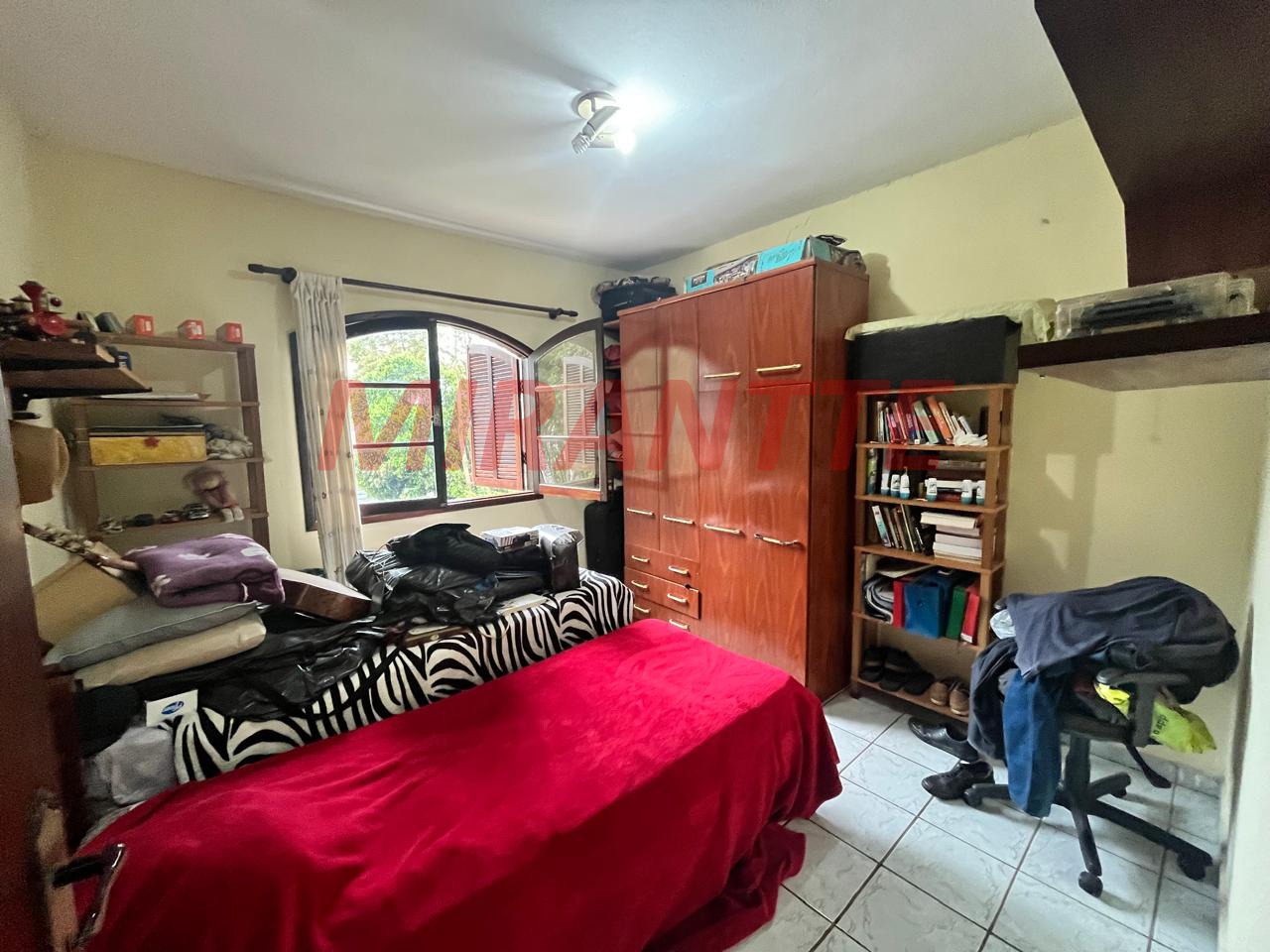 Sobrado de 162m² com 3 quartos em Samambaia