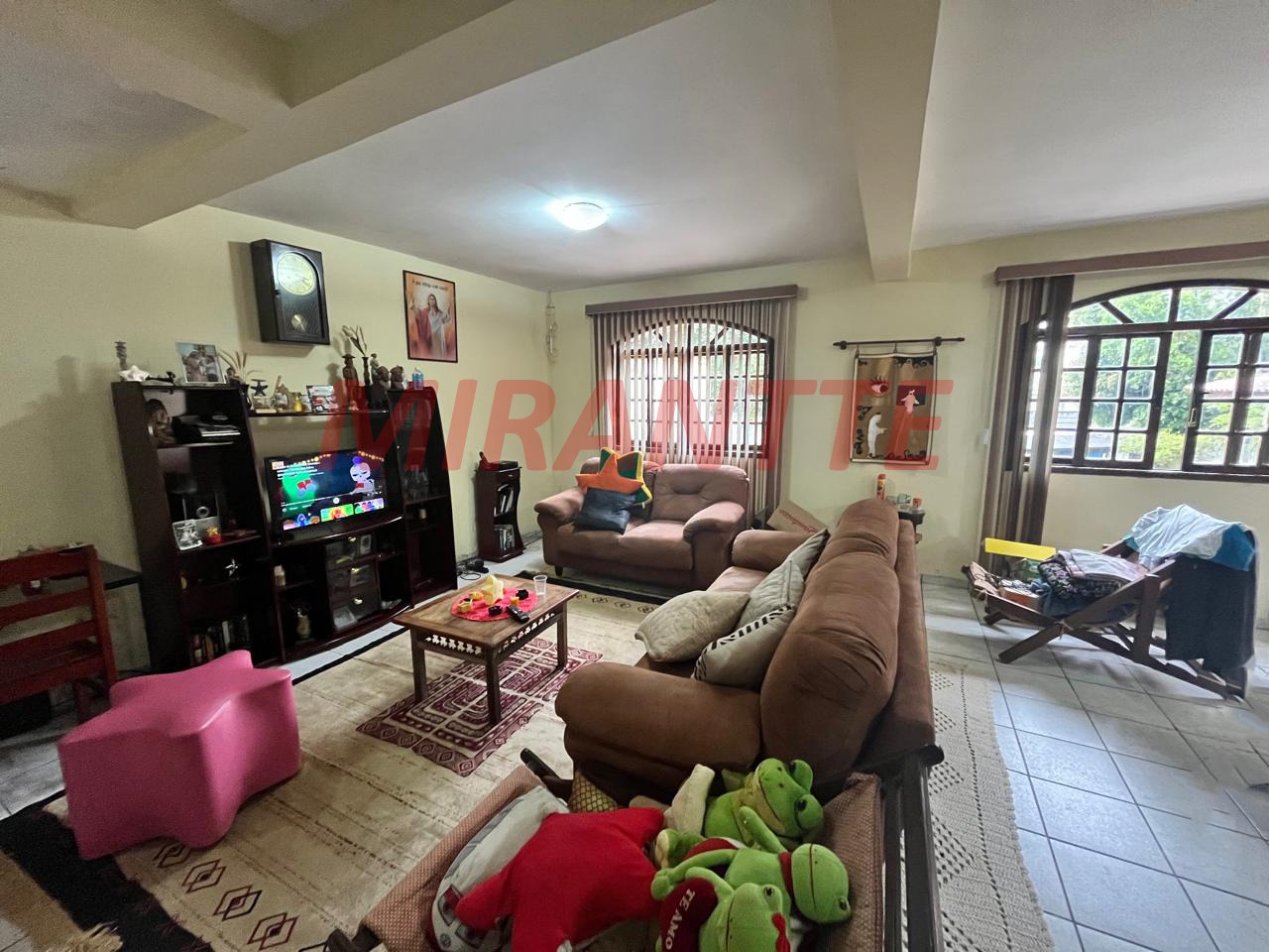 Sobrado de 162m² com 3 quartos em Samambaia