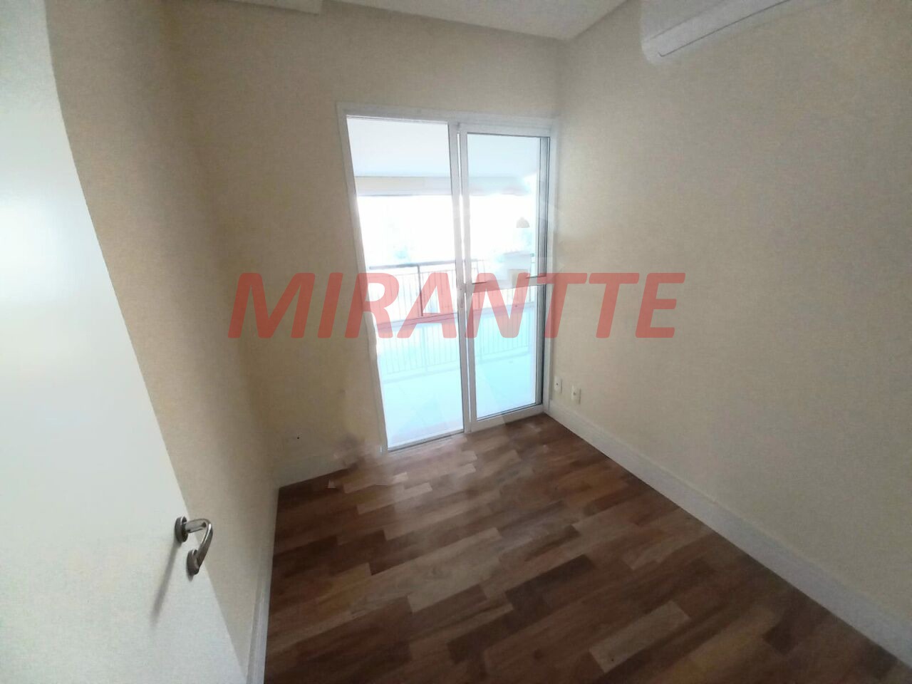 Apartamento de 94m² com 3 quartos em Santana