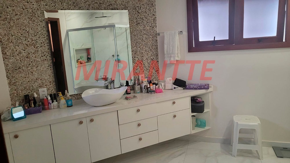 Sobrado de 359m² com 3 quartos em Barro Branco (Zona Norte)