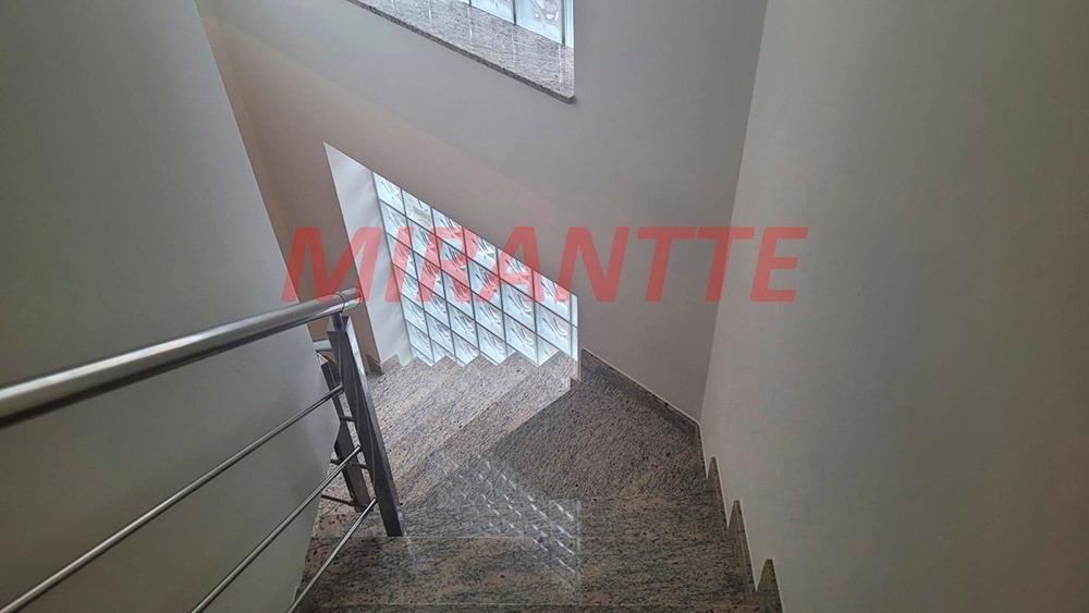 Sobrado de 359m² com 3 quartos em Barro Branco (Zona Norte)