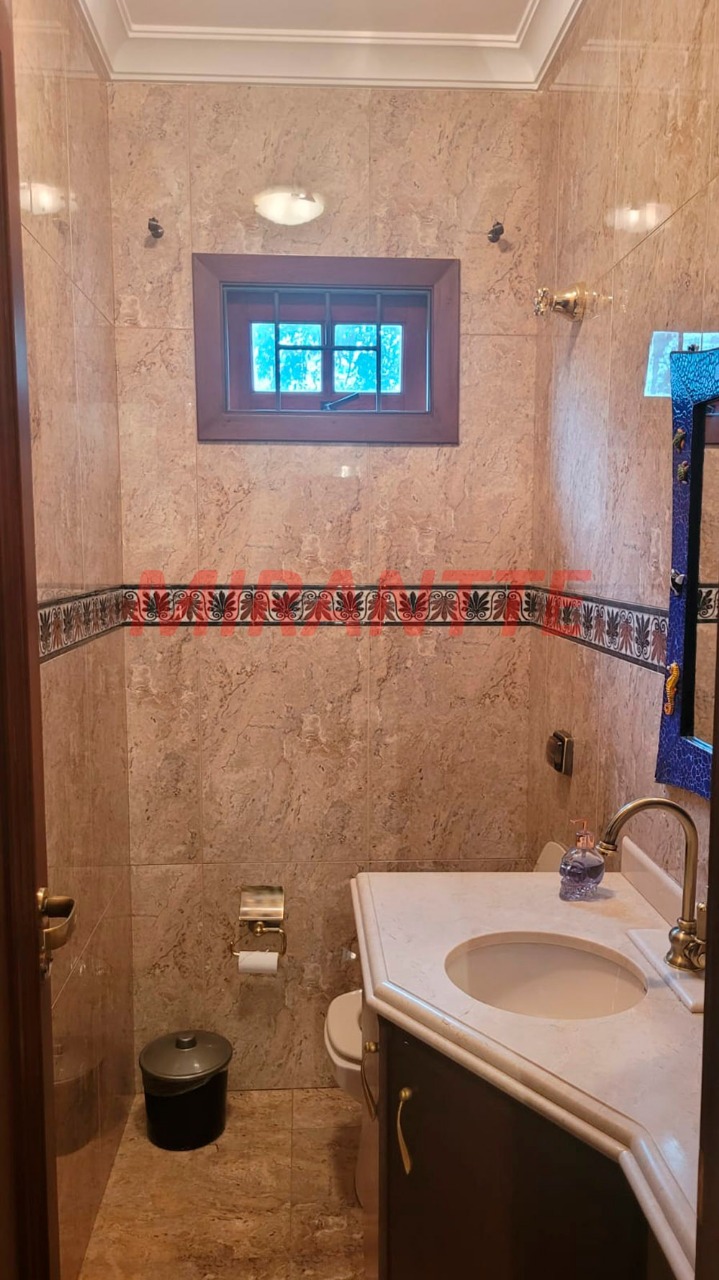 Sobrado de 359m² com 3 quartos em Barro Branco (Zona Norte)