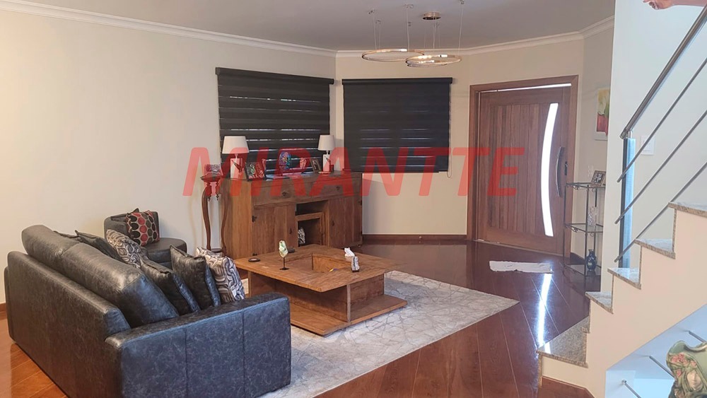 Sobrado de 359m² com 3 quartos em Barro Branco (Zona Norte)