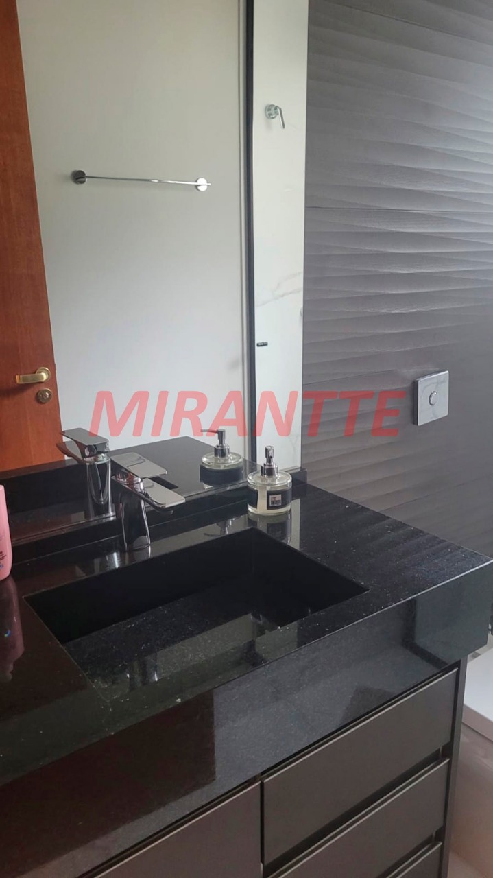 Sobrado de 359m² com 3 quartos em Barro Branco (Zona Norte)