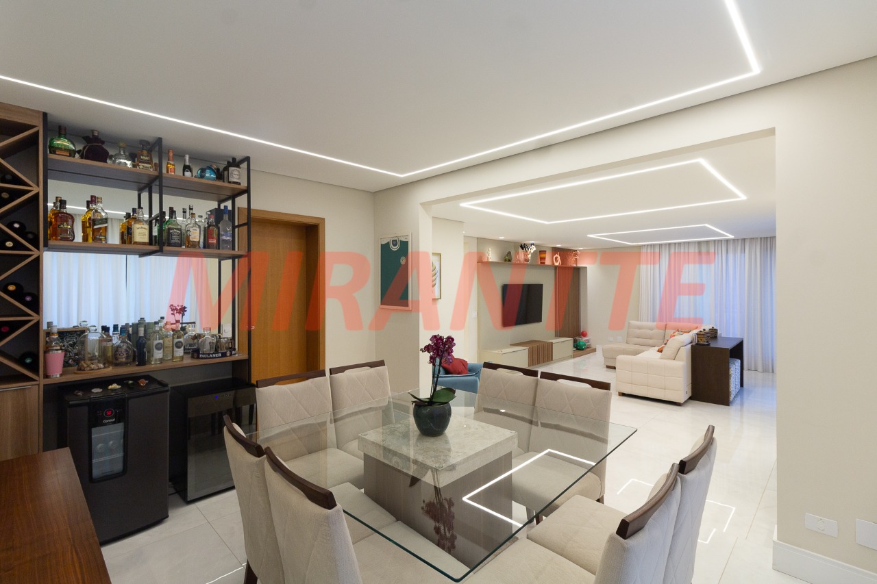 Apartamento de 230m² com 4 quartos em Santana