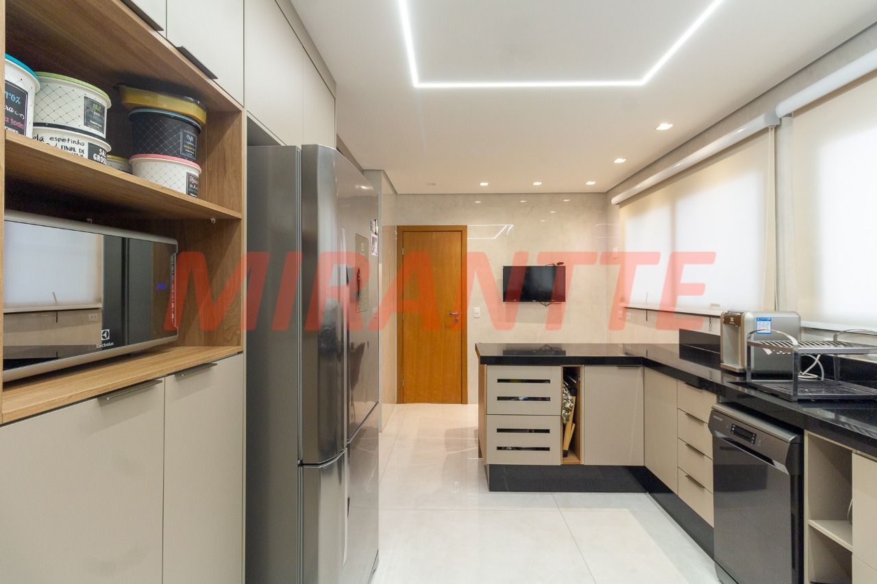 Apartamento de 230m² com 4 quartos em Santana