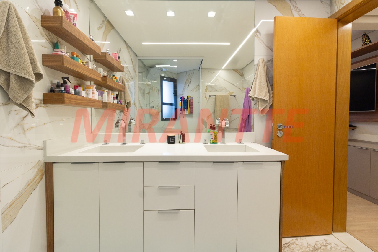 Apartamento de 230m² com 4 quartos em Santana