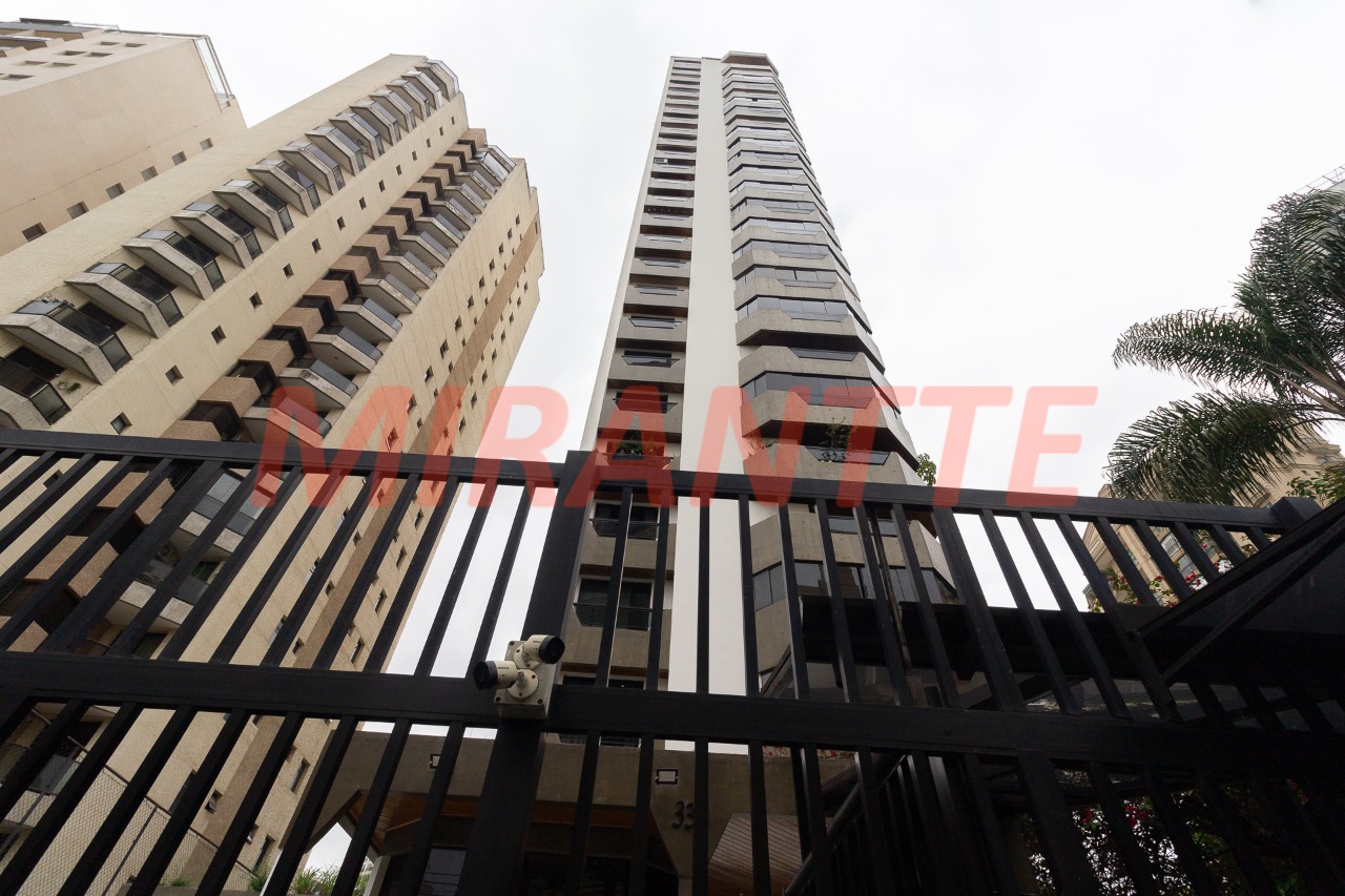 Apartamento de 230m² com 4 quartos em Santana