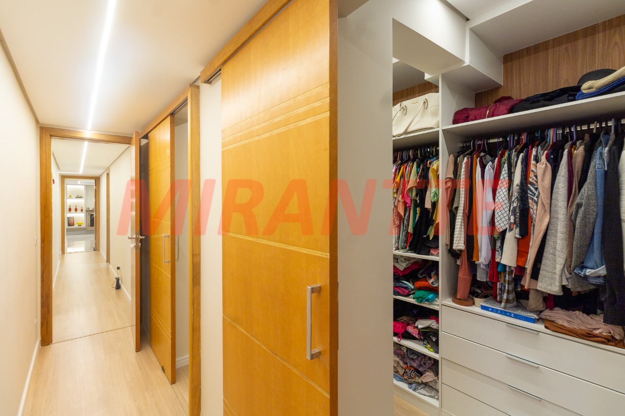 Apartamento de 230m² com 4 quartos em Santana