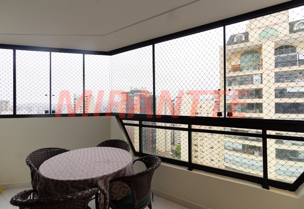 Apartamento de 230m² com 4 quartos em Santana