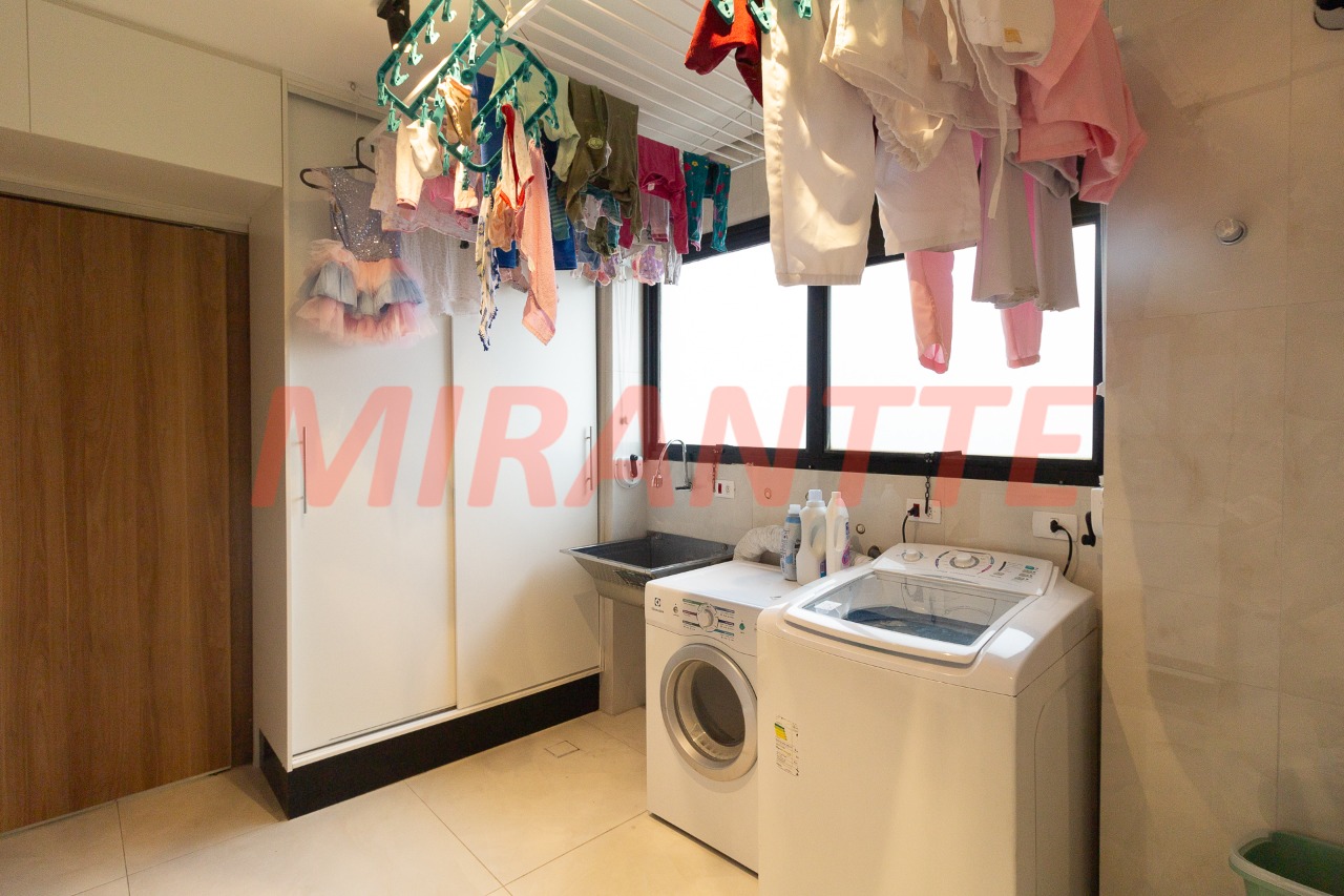 Apartamento de 230m² com 4 quartos em Santana