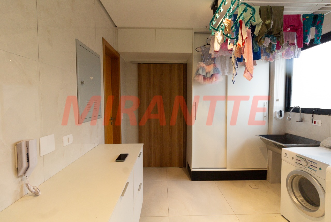 Apartamento de 230m² com 4 quartos em Santana