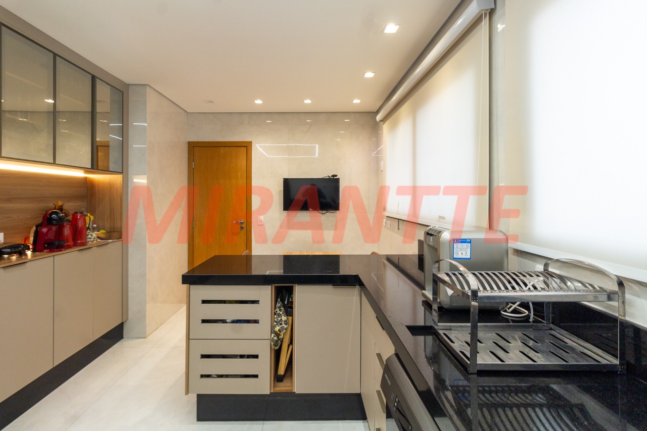Apartamento de 230m² com 4 quartos em Santana