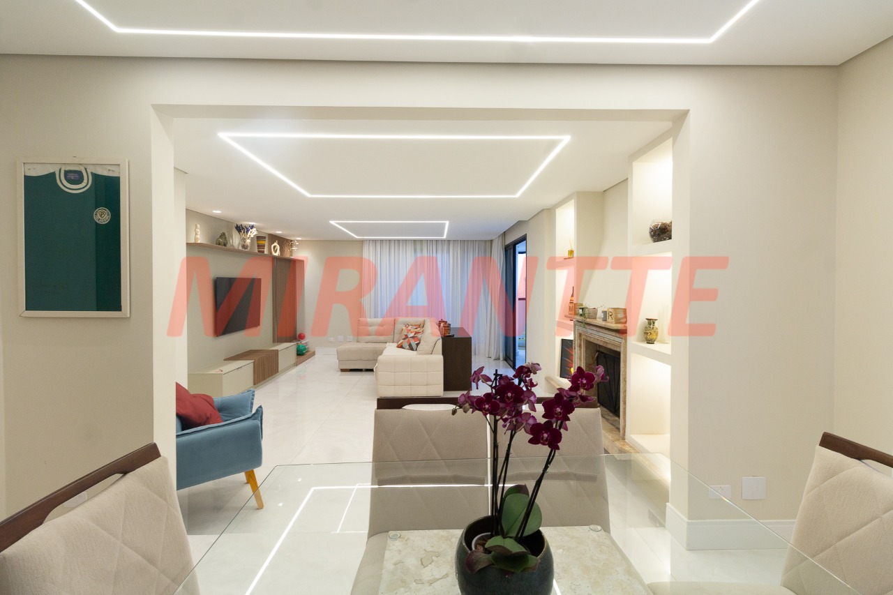 Apartamento de 230m² com 4 quartos em Santana