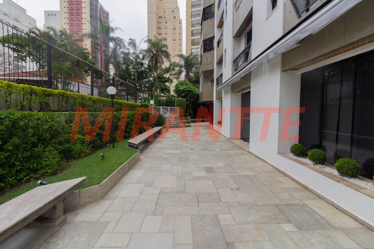 Apartamento de 230m² com 4 quartos em Santana