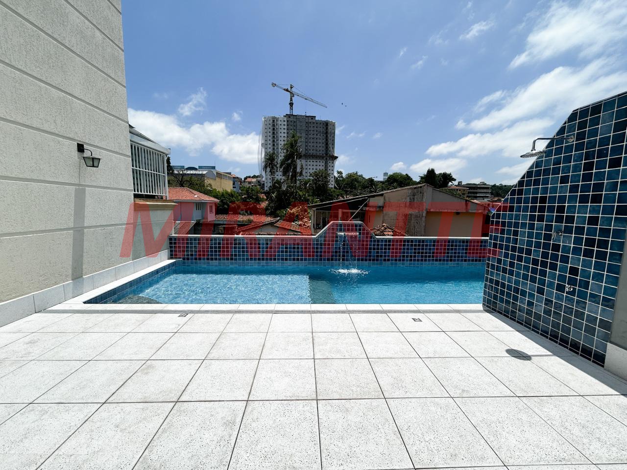 Cond. fechado de 198m² com 4 quartos em Vila Pedra Branca