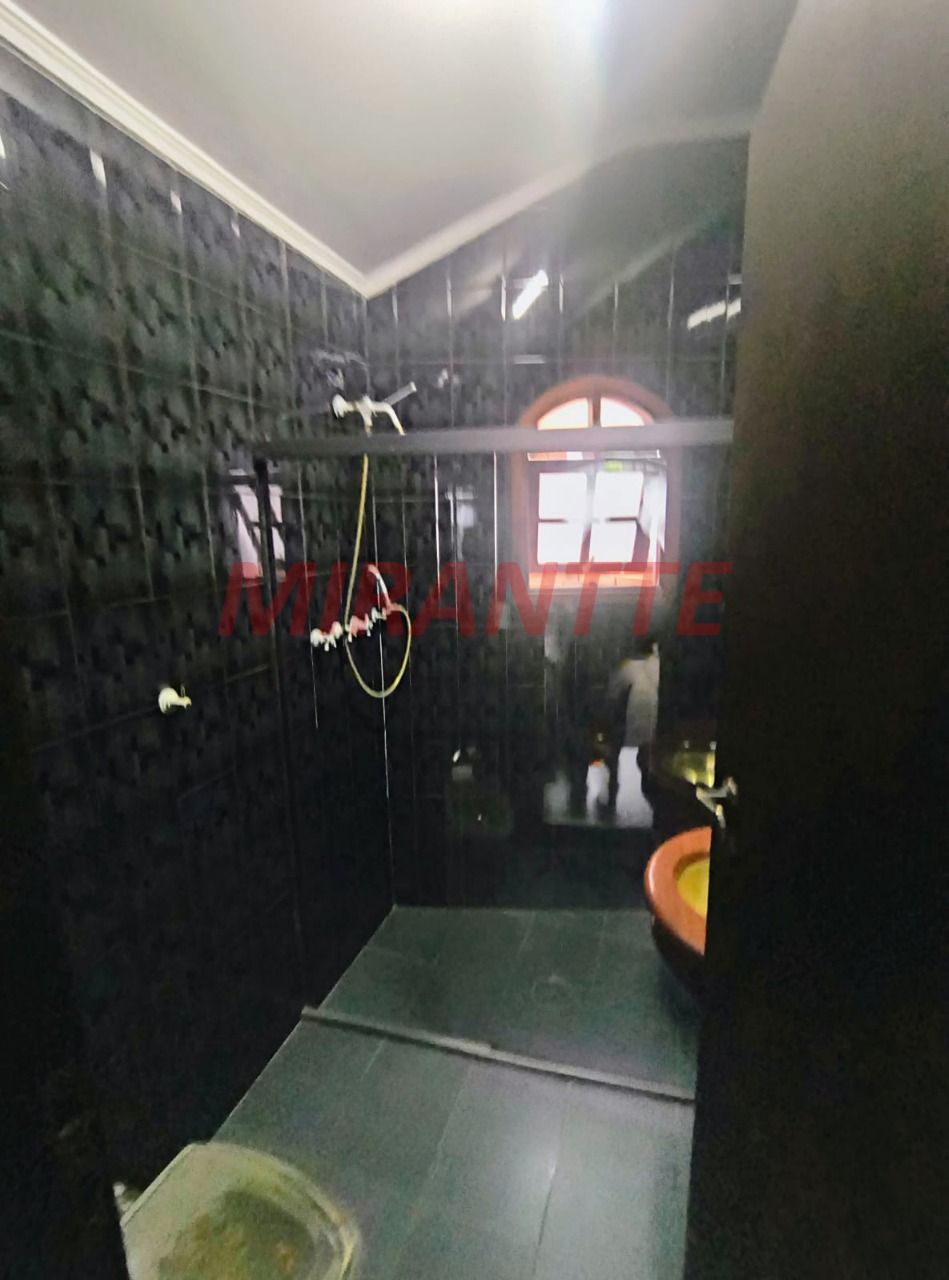 Sobrado de 300m² com 4 quartos em Lauzane Paulista