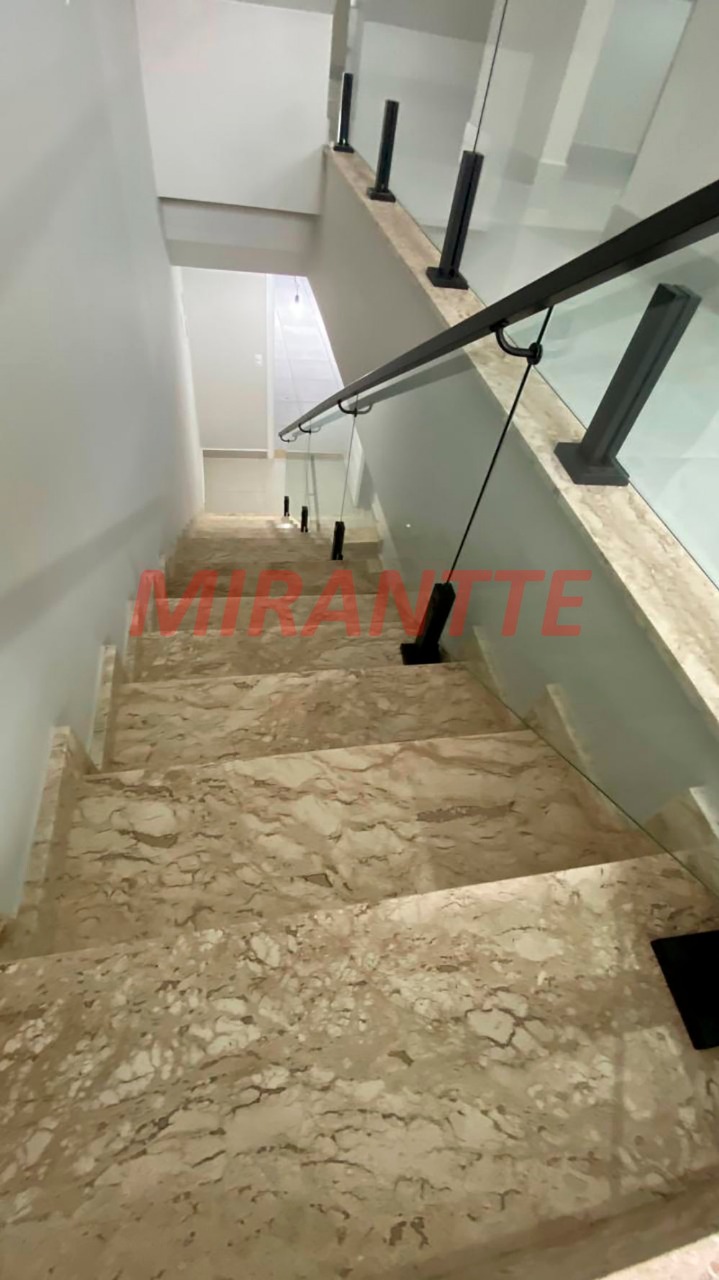Sobrado de 360m² com 4 quartos em Vila Irmaos Arnoni