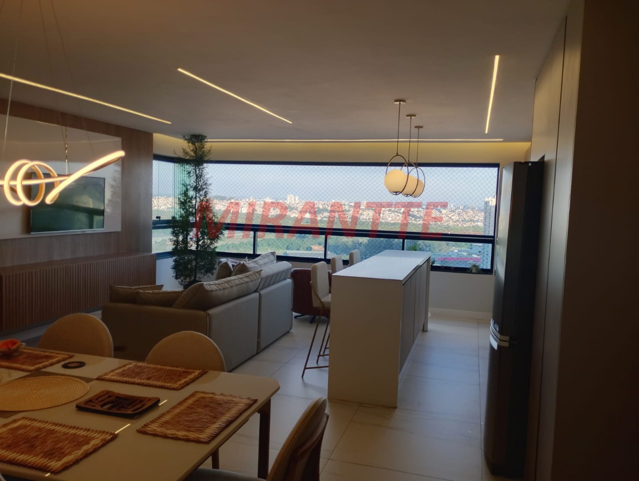 Apartamento de 89m² com 2 quartos em Vila Augusta