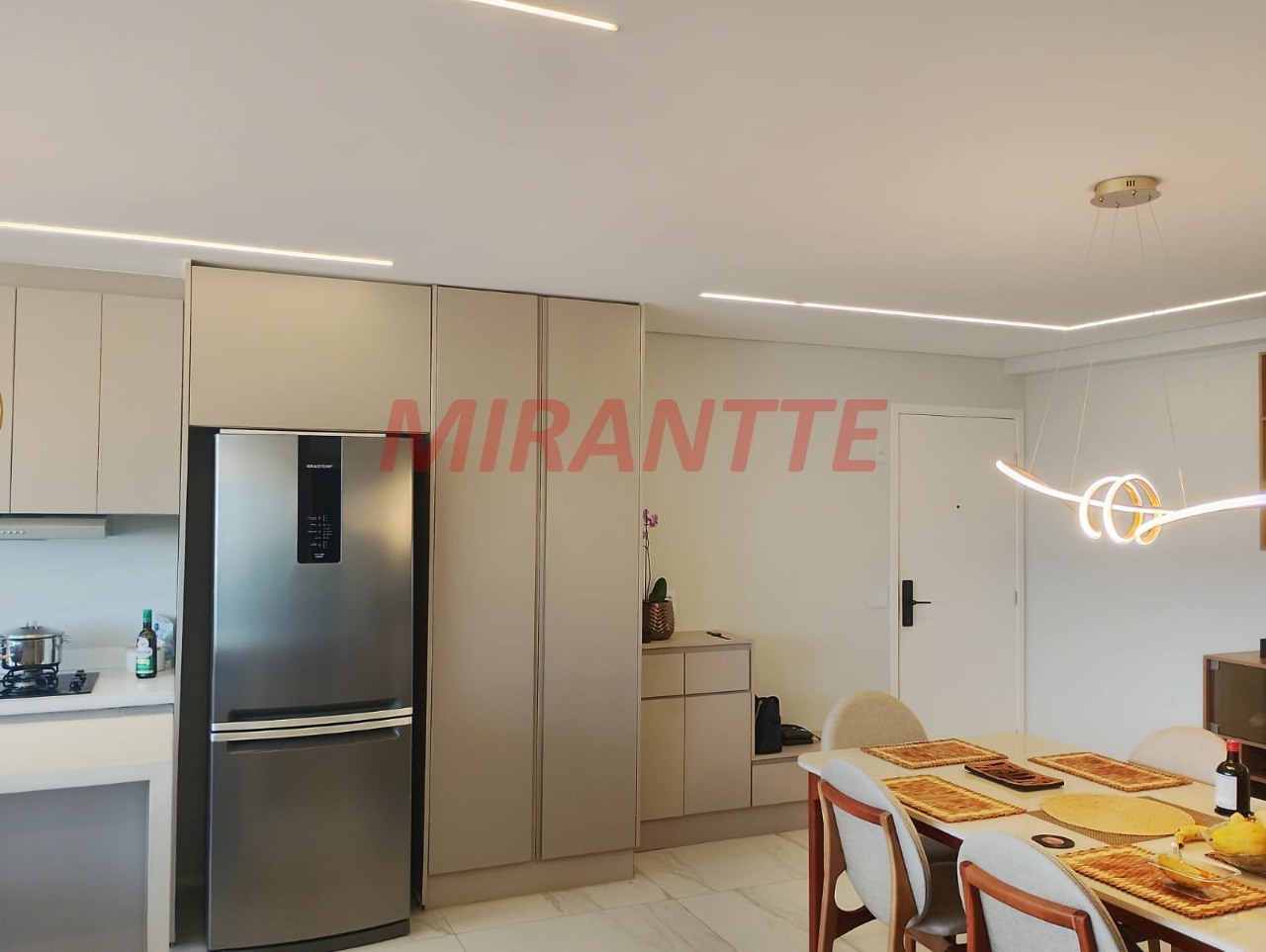 Apartamento de 89m² com 2 quartos em Vila Augusta