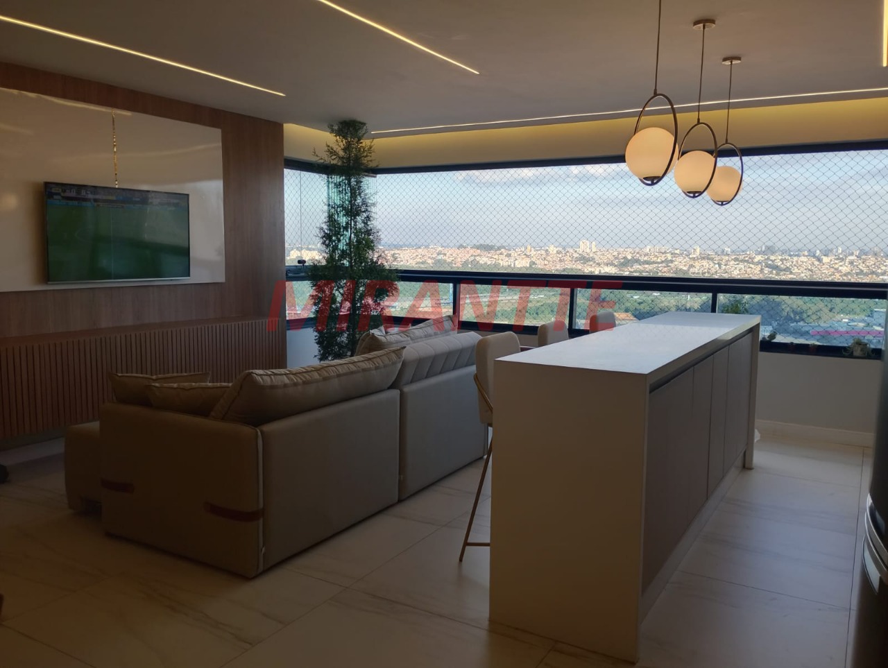 Apartamento de 89m² com 2 quartos em Vila Augusta