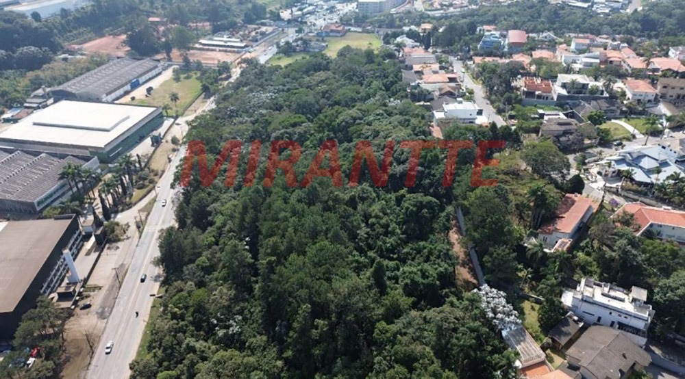 Terreno de m² em Vila São Carlos