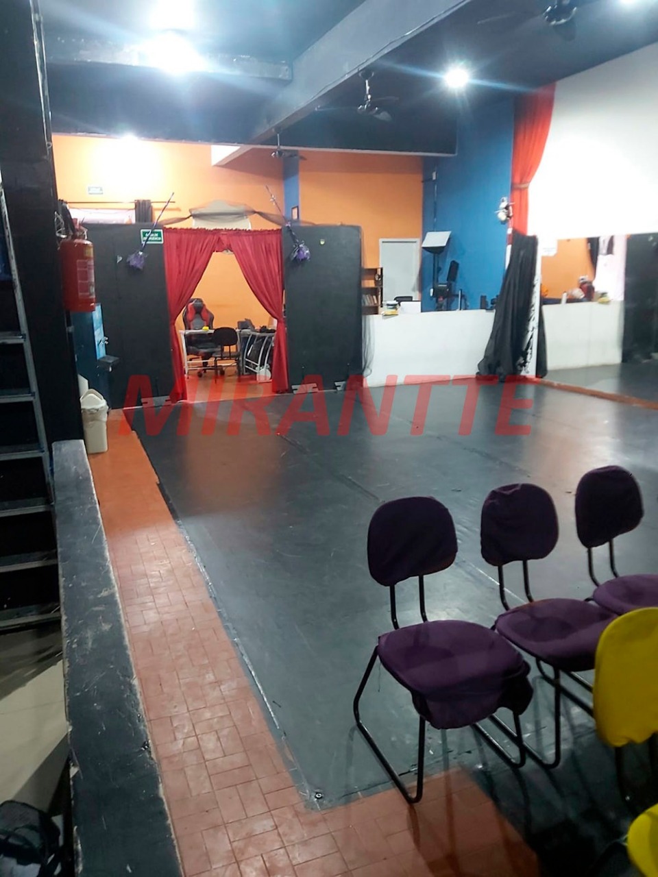 Comercial de 199m² em Parada Inglesa
