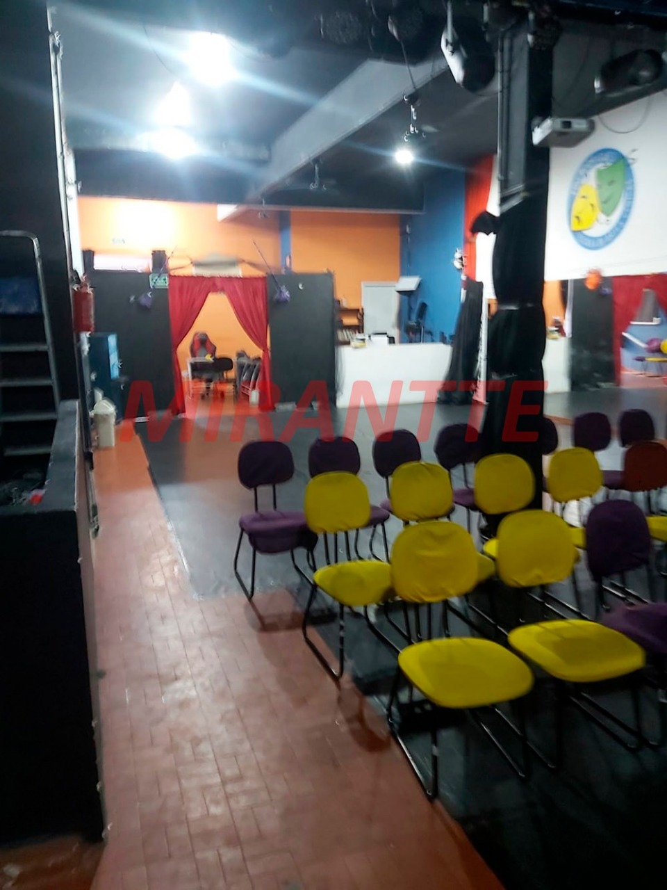 Comercial de 199m² em Parada Inglesa