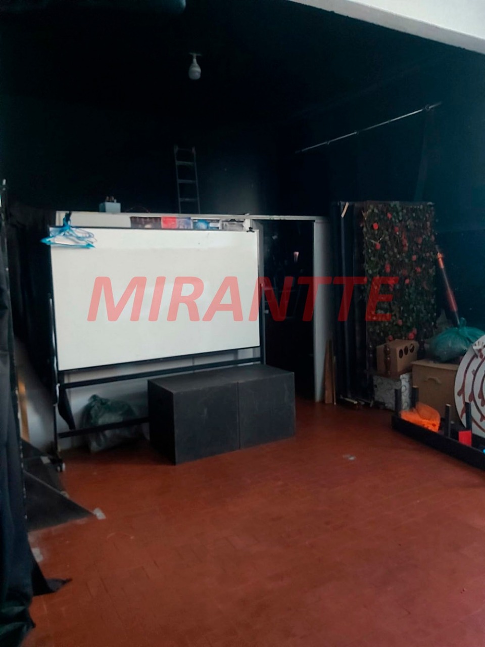 Comercial de 199m² em Parada Inglesa