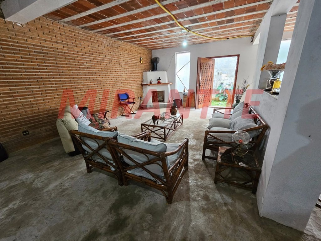 Casa terrea de 720m² com 3 quartos em Caraguatá