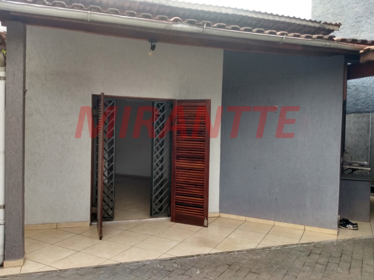 Sobrado de 340m² com 3 quartos em Vila Mazzei