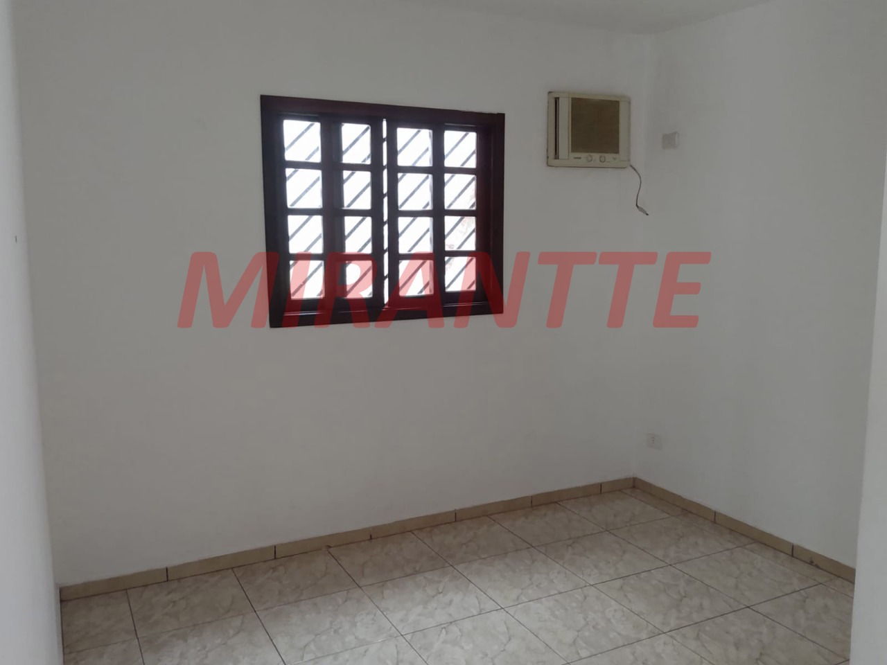 Sobrado de 340m² com 3 quartos em Vila Mazzei