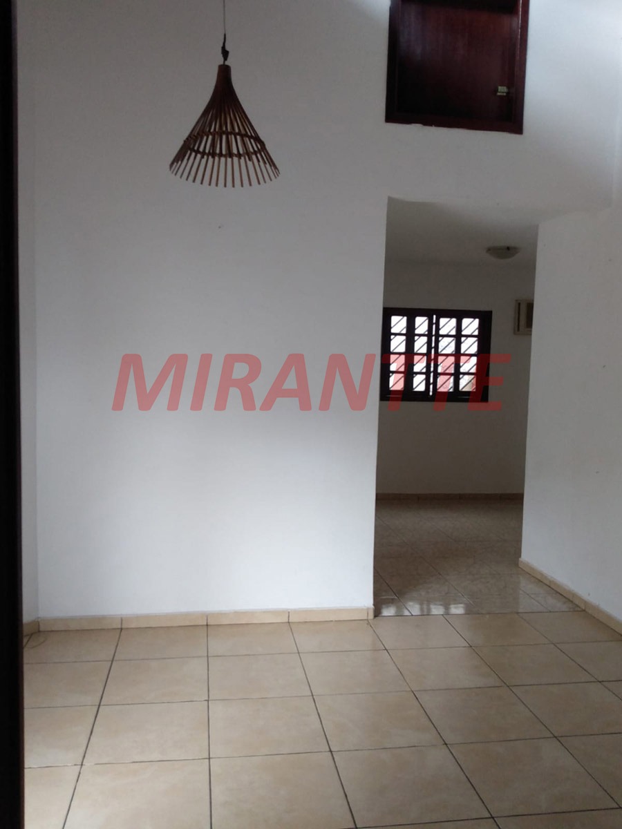 Sobrado de 340m² com 3 quartos em Vila Mazzei