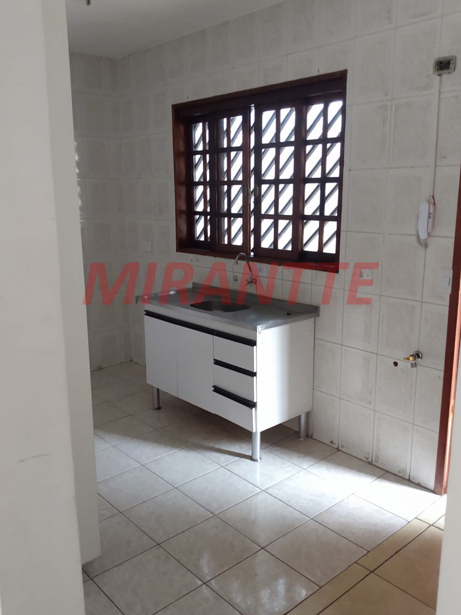 Sobrado de 340m² com 3 quartos em Vila Mazzei