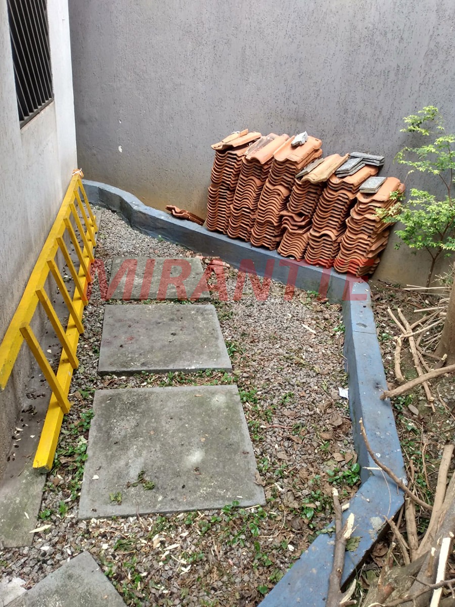Sobrado de 340m² com 3 quartos em Vila Mazzei