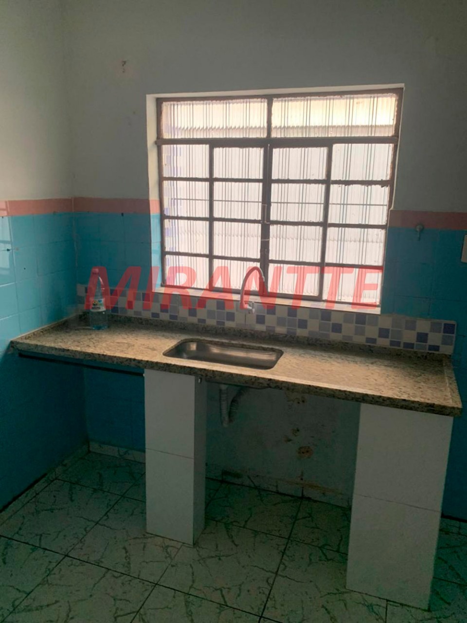 Casa terrea de 164m² com 3 quartos em Parque Vitória