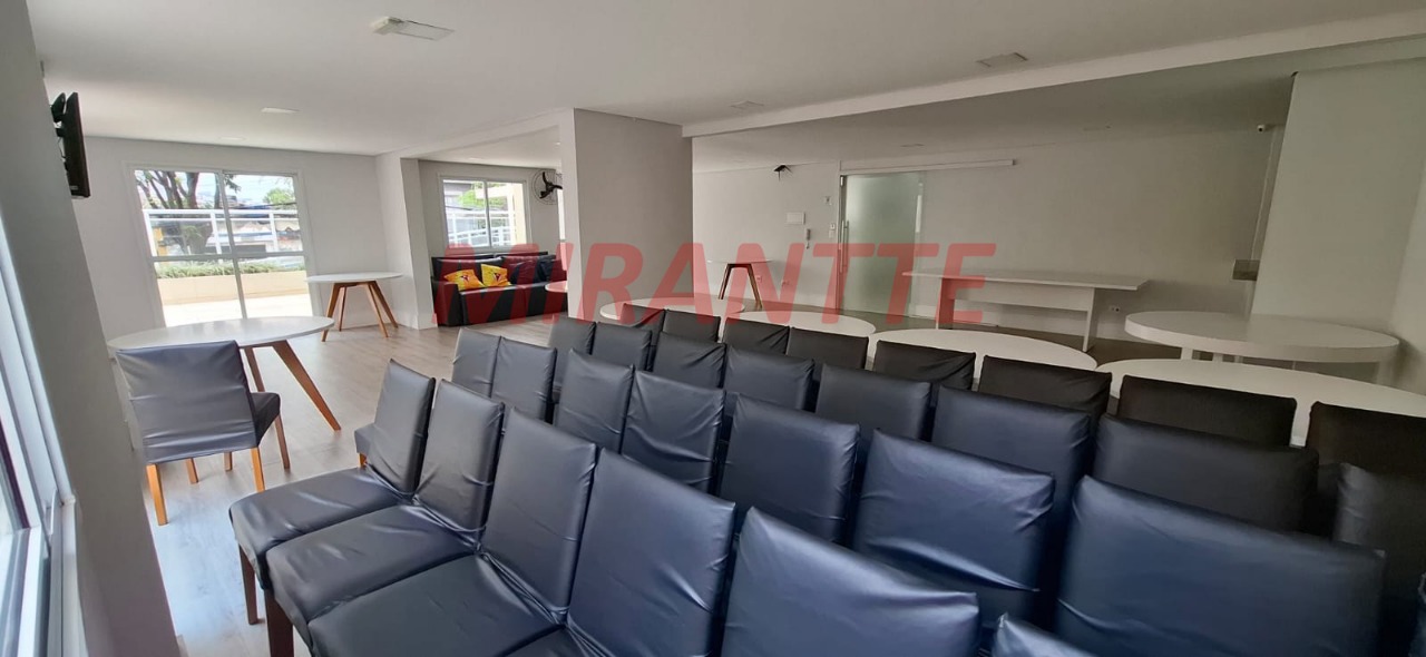 Apartamento de 58m² com 2 quartos em Parada Inglesa