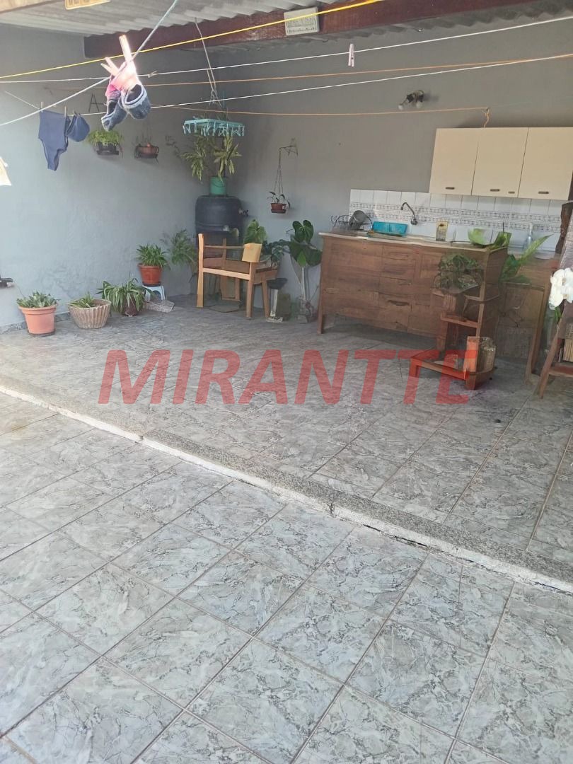 Casa terrea de 200m² com 3 quartos em Parque Santo Antônio