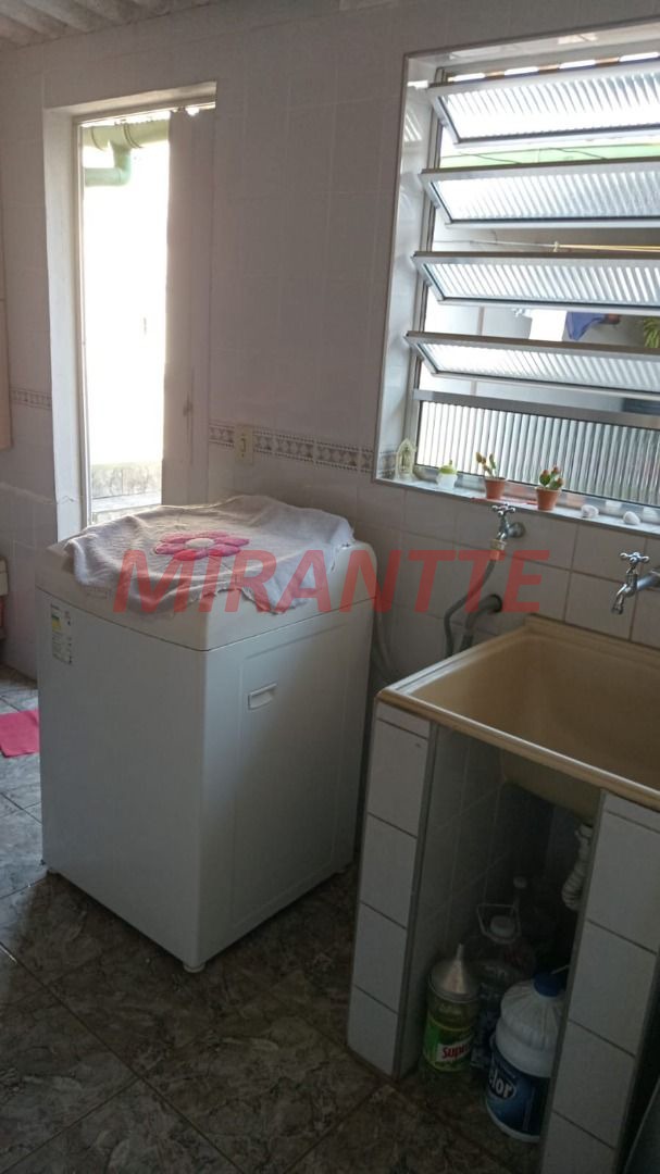 Casa terrea de 200m² com 3 quartos em Parque Santo Antônio